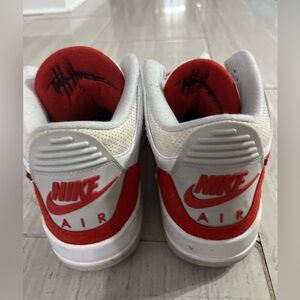 Jordan 3 Tinker Size 9.5Mens Nike Air Max 1 Red White Retro